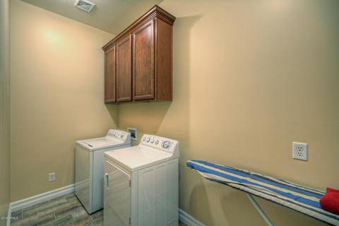 2814 E Branham Ln, Phoenix, AZ 85042 photo 26