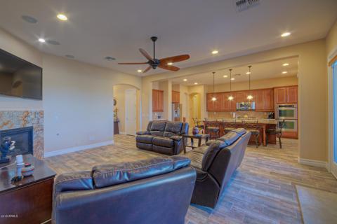 2814 E Branham Ln, Phoenix, AZ 85042 photo 8