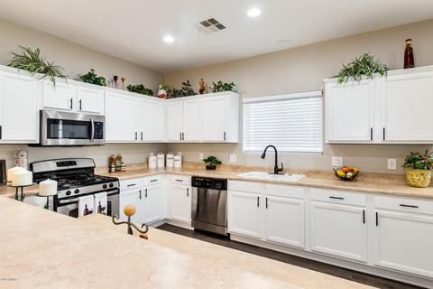 7823 S 5th Dr, Phoenix, AZ 85041 photo 8