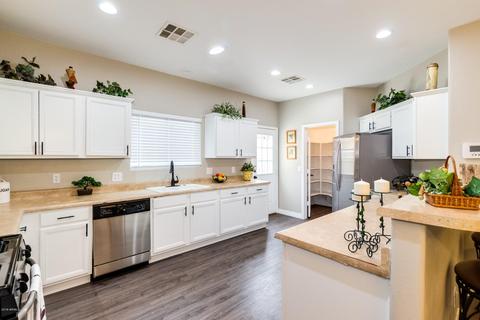 7823 S 5th Dr, Phoenix, AZ 85041 photo 6
