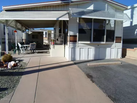 1204 W Klamath Ave #586, Apache Junction, AZ 85119
