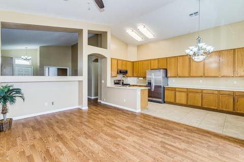 892 S Roanoke St, Gilbert, AZ 85296 photo 4
