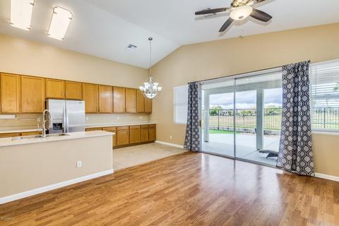 892 S Roanoke St, Gilbert, AZ 85296 photo 8