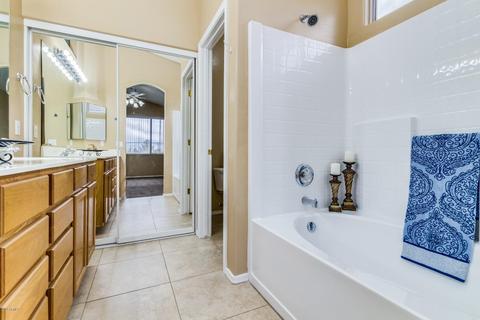 892 S Roanoke St, Gilbert, AZ 85296 photo 17