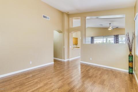 892 S Roanoke St, Gilbert, AZ 85296 photo 3