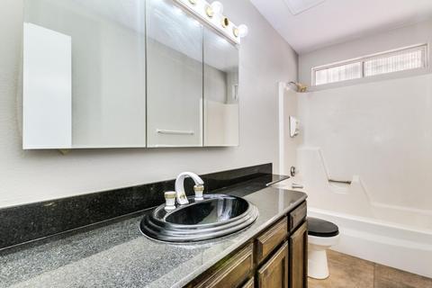 4315 E Grove St, Phoenix, AZ 85040 photo 9