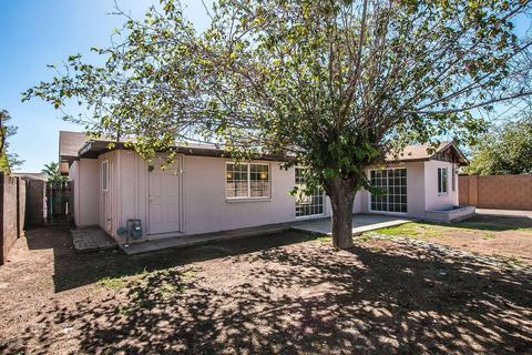 4134 W Earll Dr, Phoenix, AZ 85019 photo 4