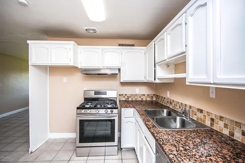 4134 W Earll Dr, Phoenix, AZ 85019 photo 6