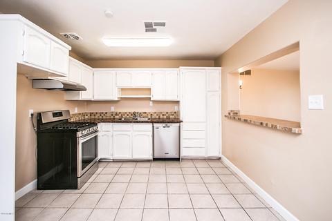 4134 W Earll Dr, Phoenix, AZ 85019 photo 5