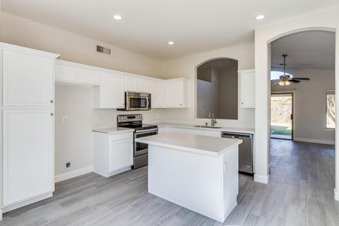 1602 E Tremaine Ave, Gilbert, AZ 85234 photo 3