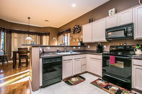 2031 E Beautiful Ln, Phoenix, AZ 85042 photo 6