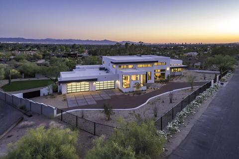 4839 E White Gates Dr, Phoenix, AZ 85018 photo 1