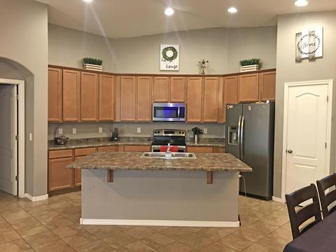 844 E Gary Ln, Phoenix, AZ 85042 photo 4