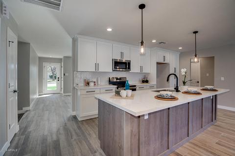 1260 E Bishop Dr, Tempe, AZ 85282 photo 4