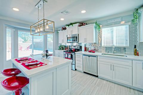 2308 E Florian Cir, Mesa, AZ 85204 photo 3