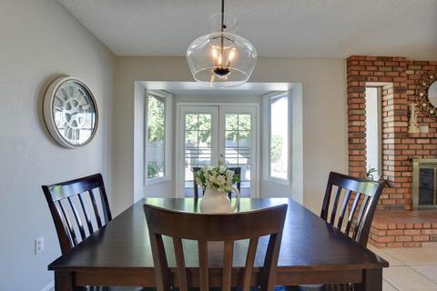 526 E Helena Dr, Phoenix, AZ 85022 photo 9