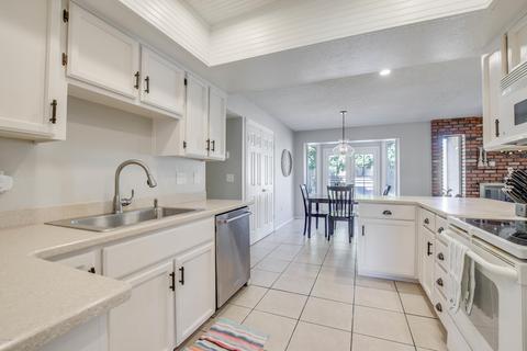 526 E Helena Dr, Phoenix, AZ 85022 photo 11