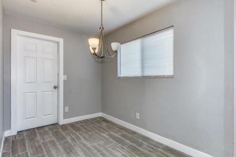 4302 E Villa Maria Cir, Phoenix, AZ 85032 photo 12