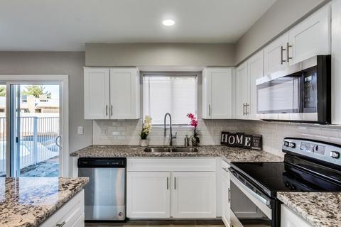 4302 E Villa Maria Cir, Phoenix, AZ 85032 photo 2