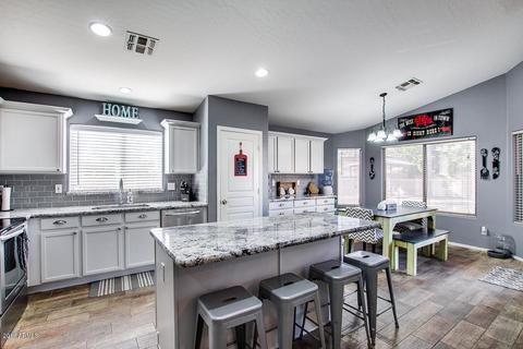 614 E Iris Ct, Gilbert, AZ 85296 photo 9