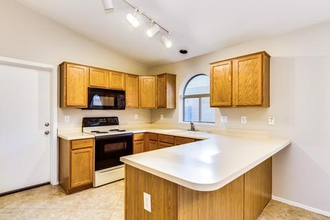 644 E Devon Dr, Gilbert, AZ 85296 photo 4