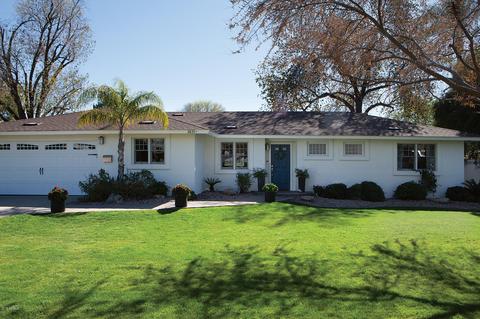 3835 Elm St, Phoenix, AZ 85018 photo 2