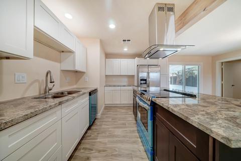 232 E Orchid Ln, Phoenix, AZ 85020 photo 8