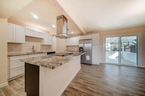 232 E Orchid Ln, Phoenix, AZ 85020 photo 1