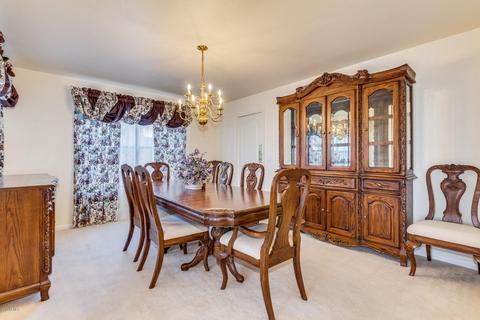 857 E Gail Dr, Gilbert, AZ 85296 photo 6