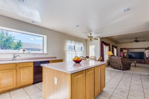 857 E Gail Dr, Gilbert, AZ 85296 photo 9