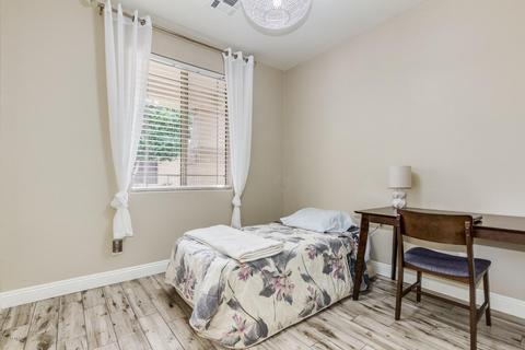6962 E Kiva Ave, Mesa, AZ 85209 photo 11