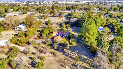 3840 E Vineyard Rd, Phoenix, AZ 85042 photo 1