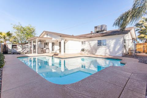 4301 E Osborn Rd, Phoenix, AZ 85018 photo 1
