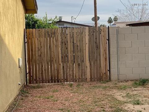 8229 W Avalon Dr, Phoenix, AZ 85033 photo 3