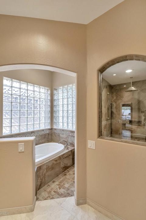 922 E Desert Flower Ln, Phoenix, AZ 85048 photo 11