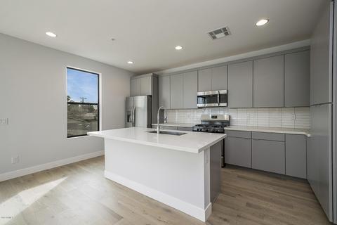 4339 N 27th Pl, Phoenix, AZ 85016 photo 7