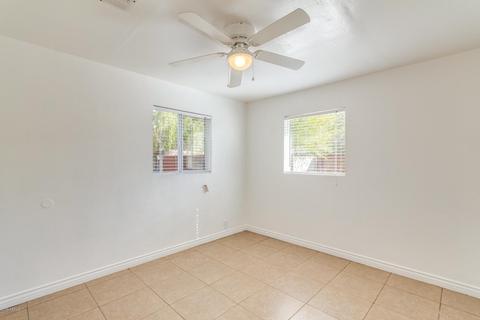 1743 E Pleasant Ln, Phoenix, AZ 85042 photo 9