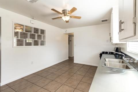 1743 E Pleasant Ln, Phoenix, AZ 85042 photo 8