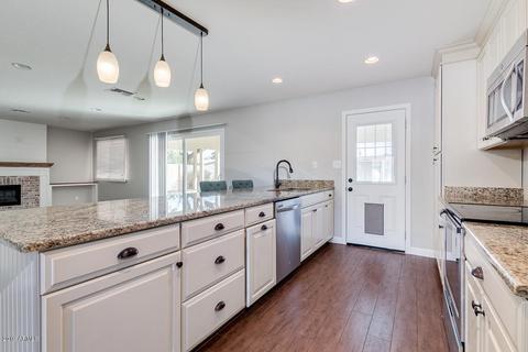 1313 E Campus Dr, Tempe, AZ 85282 photo 10