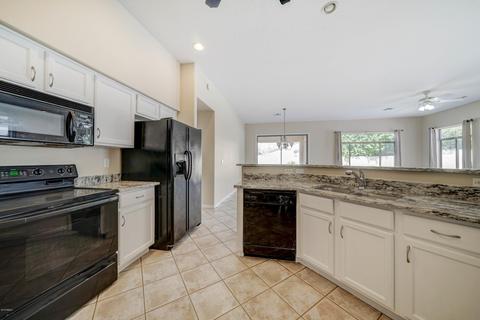 3916 E Carter Dr, Phoenix, AZ 85042 photo 8