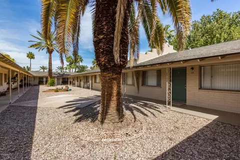302 W Medlock Dr, Phoenix, AZ 85013 photo 4