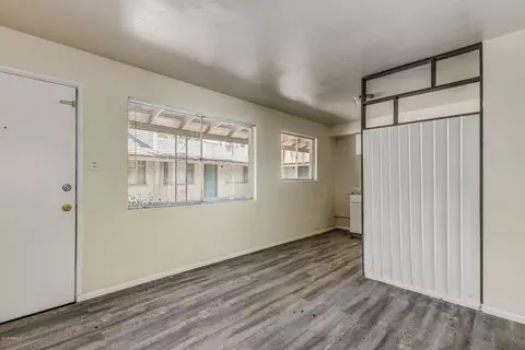 302 W Medlock Dr, Phoenix, AZ 85013 photo 13