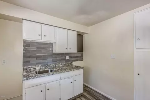 302 W Medlock Dr, Phoenix, AZ 85013 photo 15