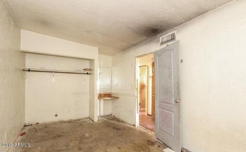 2737 E Beardsley Rd E, Phoenix, AZ 85050 photo 9