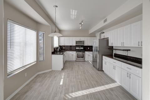 4239 E Tether Trl, Phoenix, AZ 85050 photo 7