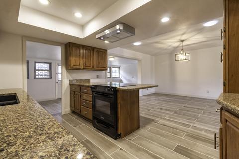 5752 N 42nd Ave, Phoenix, AZ 85019 photo 16