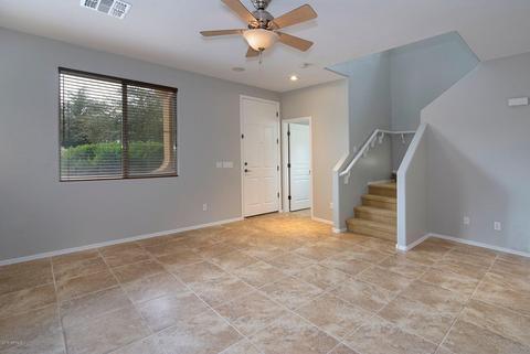61 E Palomino Dr, Gilbert, AZ 85296 photo 2