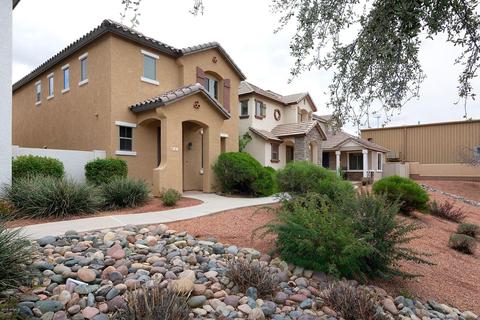 61 E Palomino Dr, Gilbert, AZ 85296 photo 1