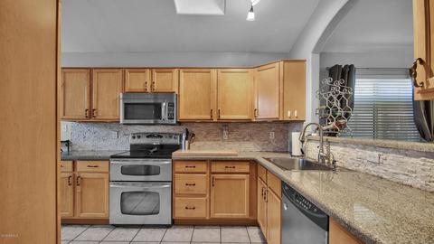 445 E Cantebria Dr, Gilbert, AZ 85296 photo 8