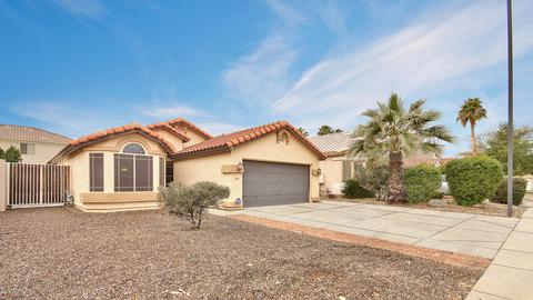 445 E Cantebria Dr, Gilbert, AZ 85296 photo 1